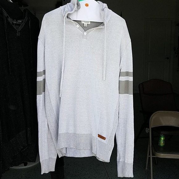 Guess-BKE-Exspress- Nautica-Black BuckleSweaters- - Picture 3 of 8